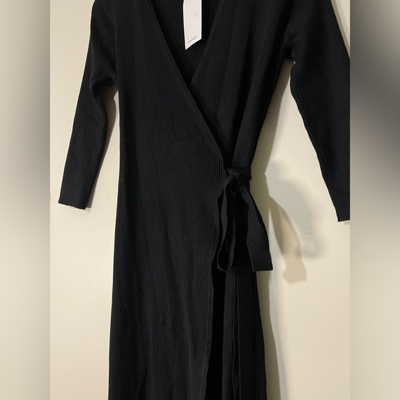 Mango Wrap Ribbed Sweater Midi Dress in Black  - MEDIUM NWT - Picture 13 of 14